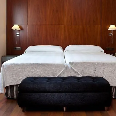 Occidental Viapol 4* סביליה
