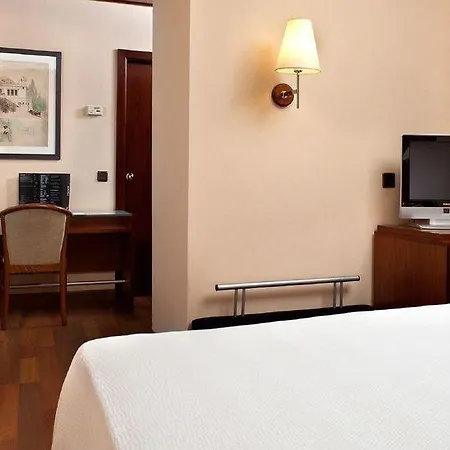 Occidental Viapol 4* סביליה