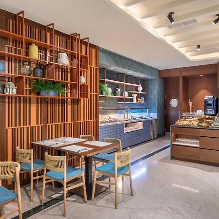 Hotel Occidental Viapol 4*